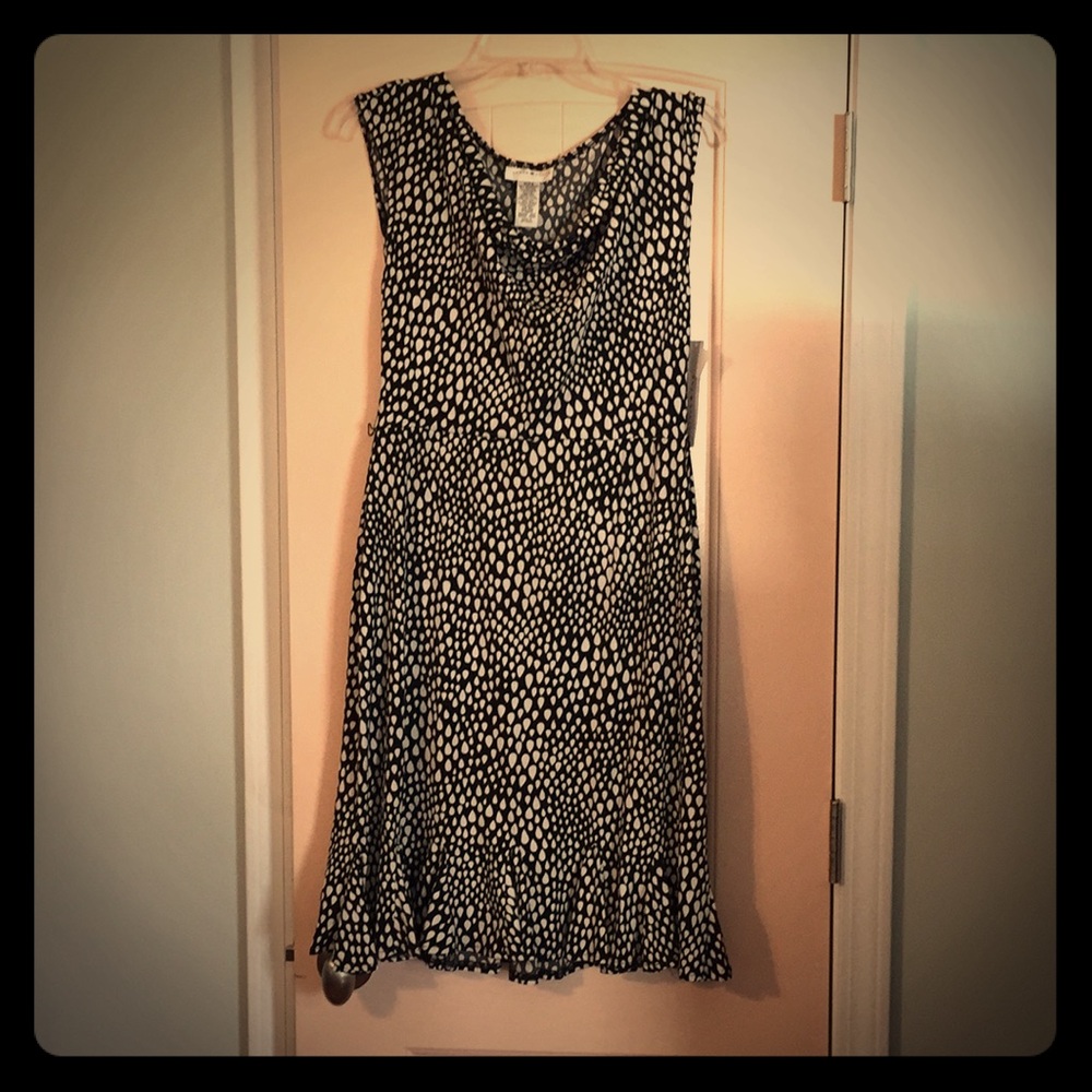 Beautiful black and white dress